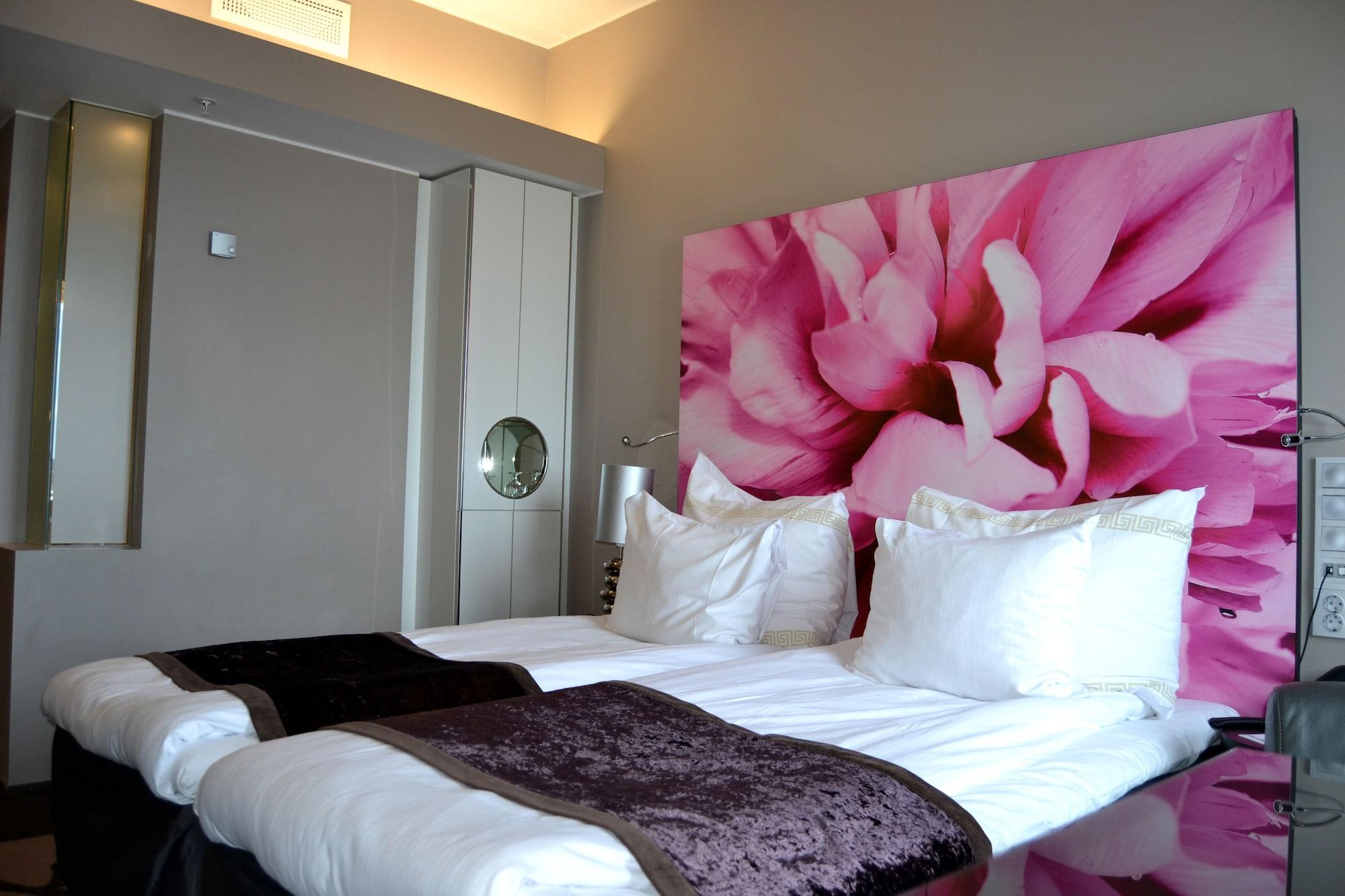 Clarion Hotel Bergen Airport Bagian luar foto